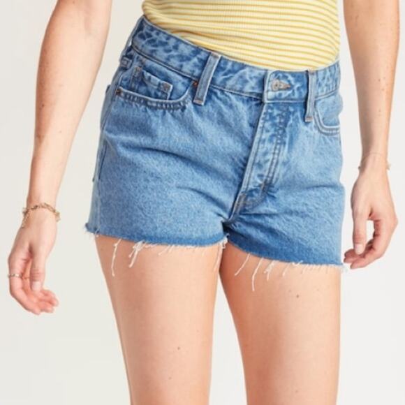Old Navy High Waisted O.G. straight button fly cut off Jean shorts - Picture 3 of 12
